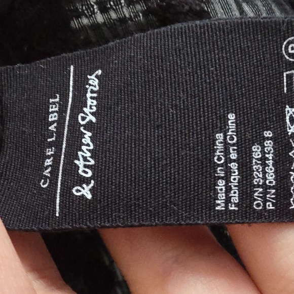 & OTHER STORIES | Embroidered Blouse Black Sz 4 - Picture 6 of 7